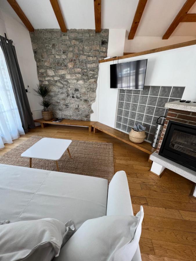 Guesthouse 45 Dutovlje Ngoại thất bức ảnh