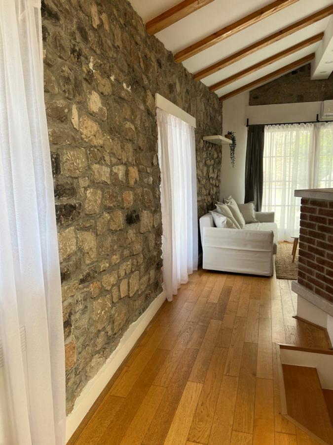 Guesthouse 45 Dutovlje Ngoại thất bức ảnh