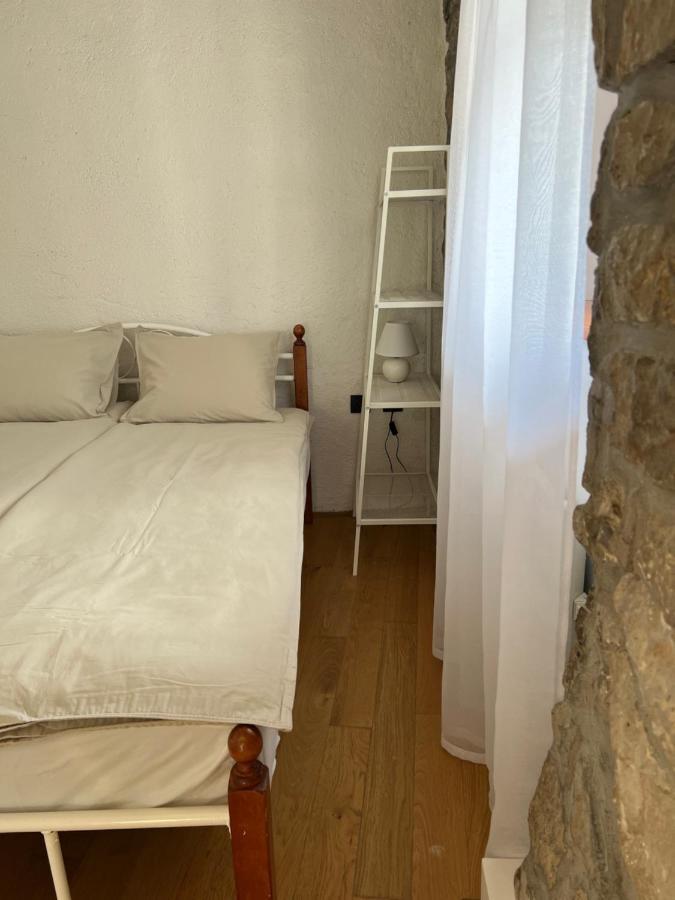 Guesthouse 45 Dutovlje Ngoại thất bức ảnh